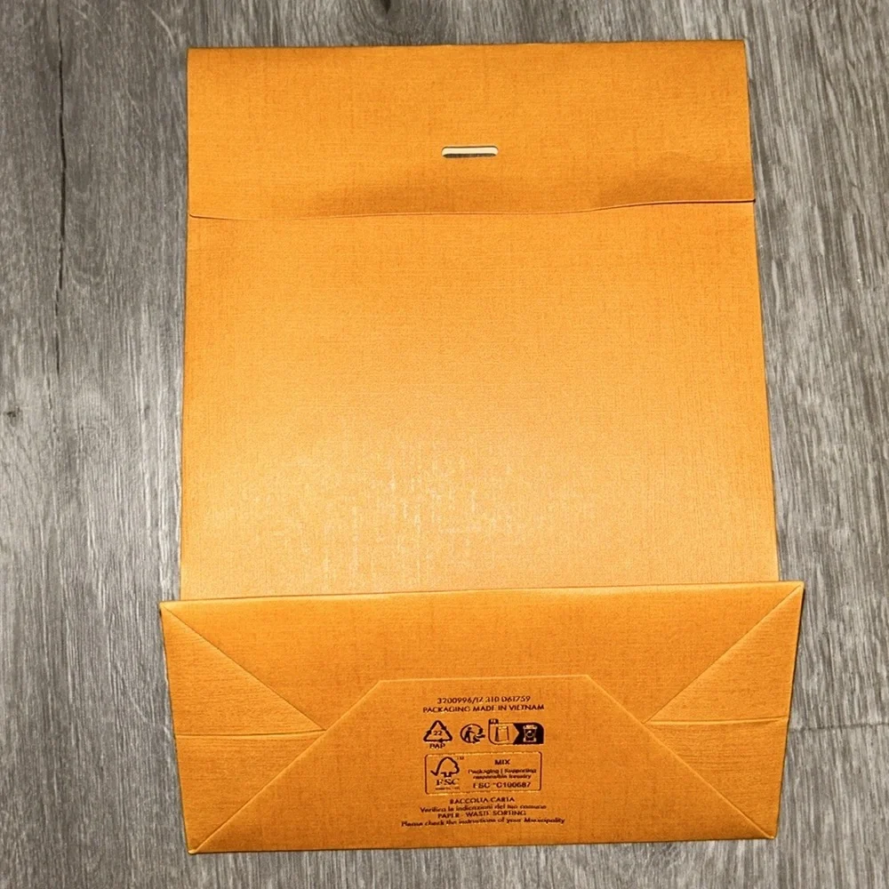 Louis Vuitton small gift box